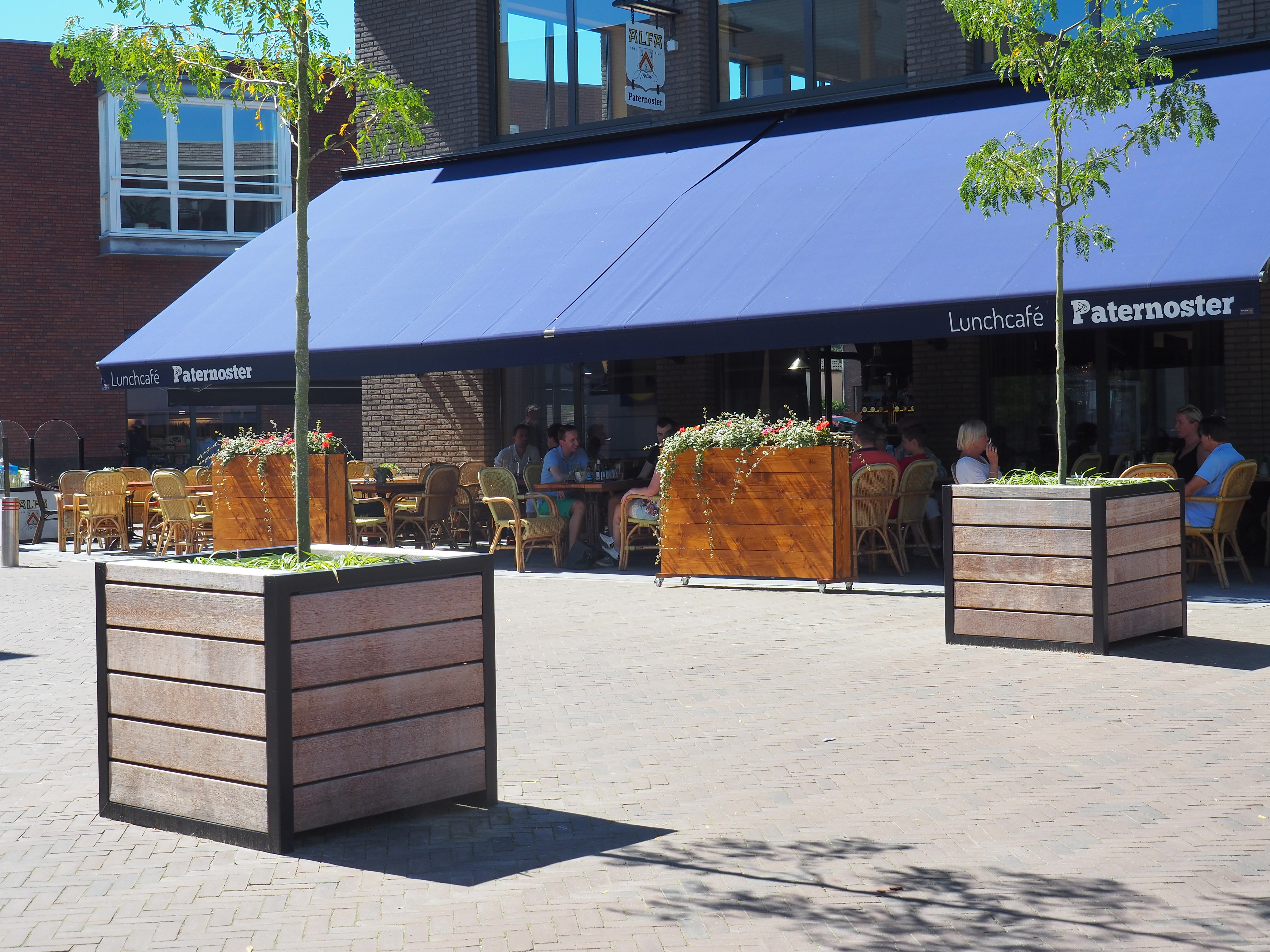 Falco plantenbakken in centrum Eijsden