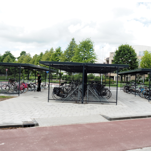 Op maat gemaakte fietsoverkappingen en fietsenrekken bij bushaltes