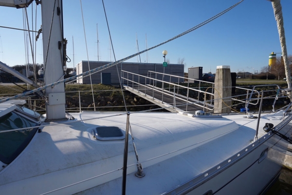 71937_FalcoLok_stalling_in_de_haven