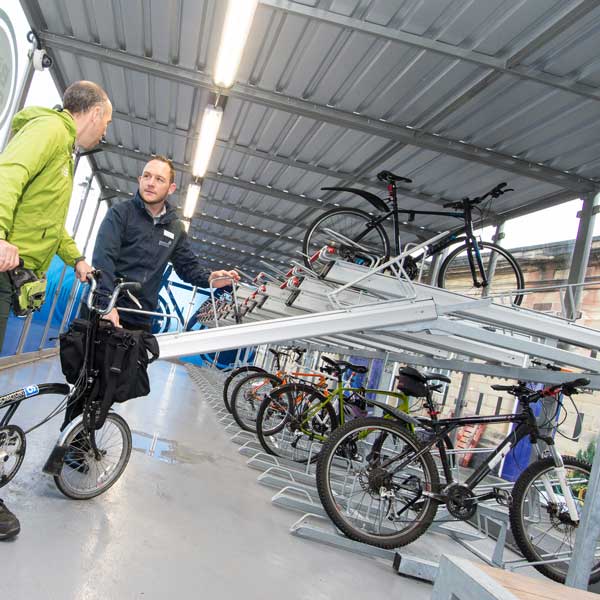 80246_compact_fietsparkeren_etagerek_detail