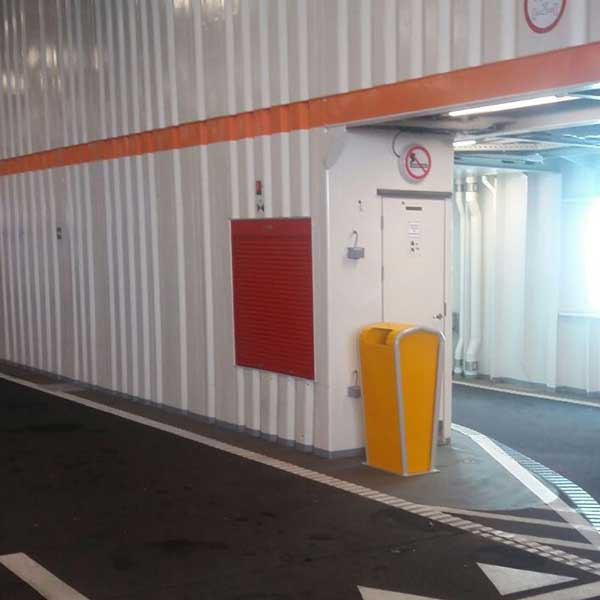 88952_vuilnisbak_veerboot_parkeerdek