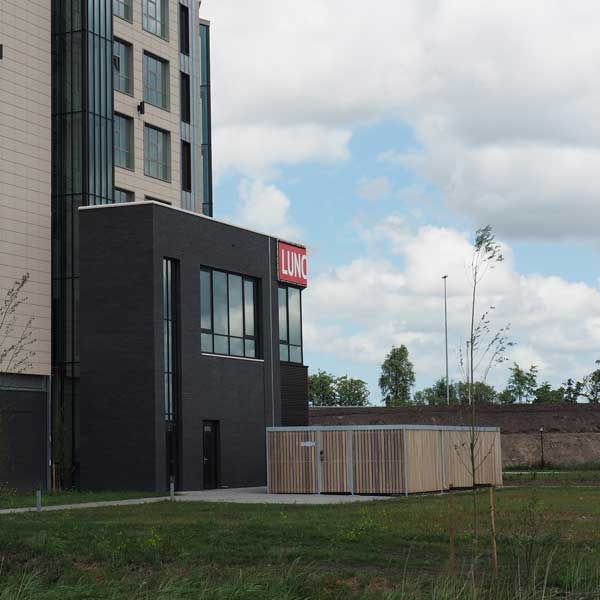 FalcoLok Fietsenstalling bij Van der Valk, Drachten