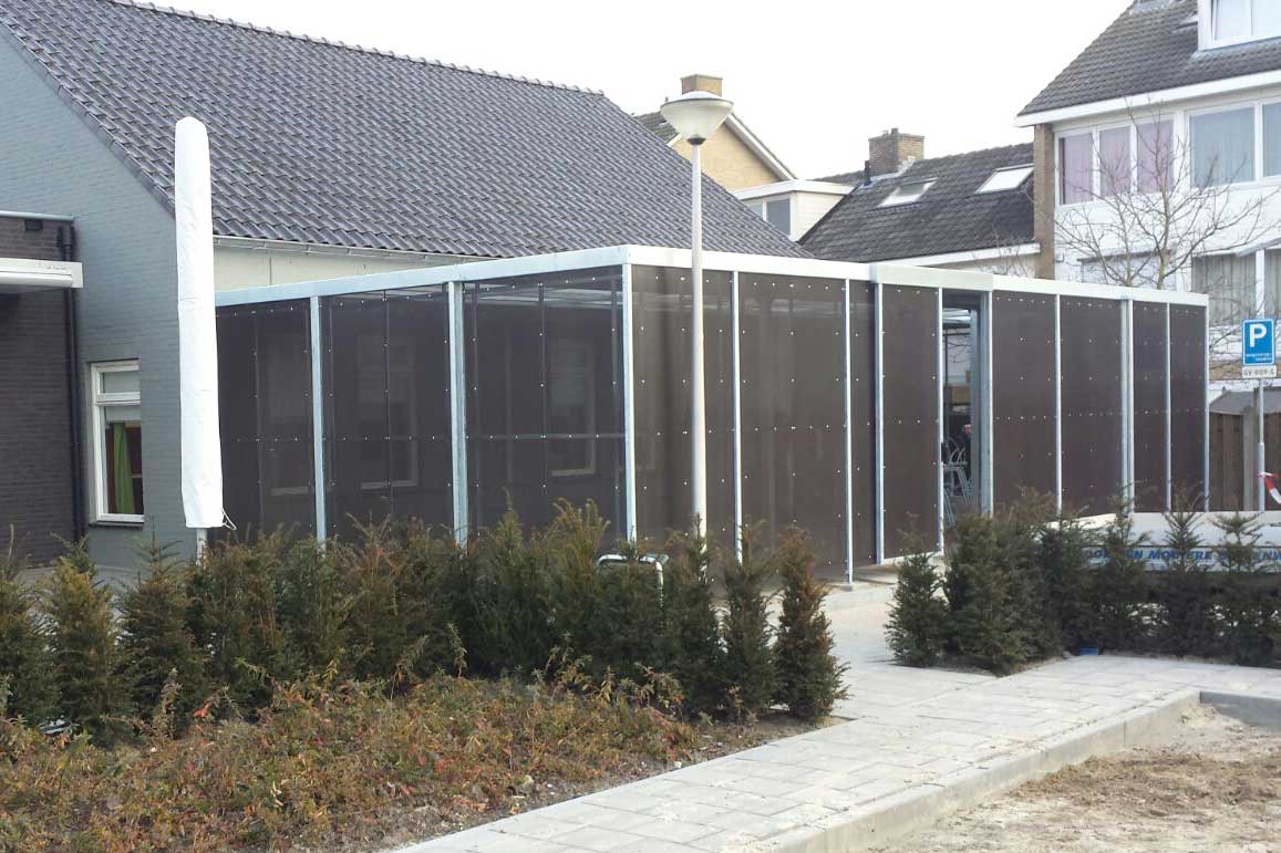 Overdekt fietsparkeren bij Wijkgebouw in Etten-Leur