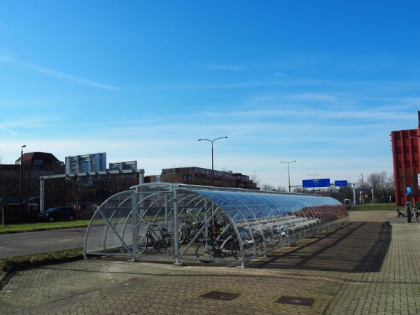 88555_fietsoverkapping_fietsenrekken_looppad_statushouders