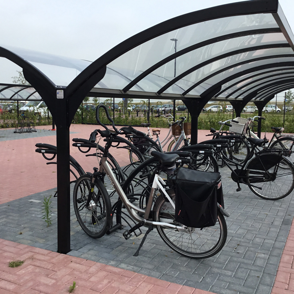 74772 straatmeubilair buitenterrein fietsoverkapping fietsparkeren zitbanken fietsenrekken afzetpalen