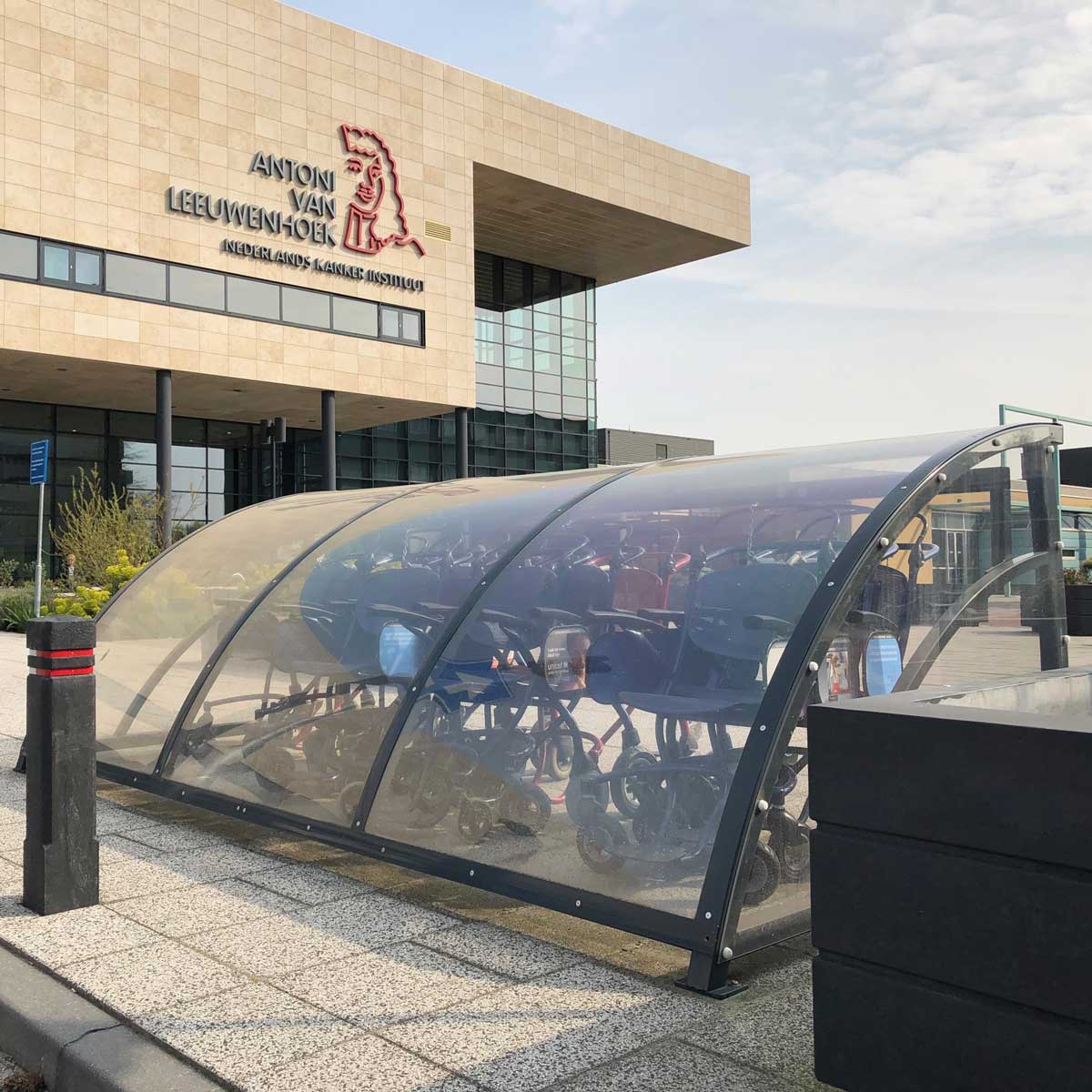 78966 rolstoeloverkapping ziekenhuis overkapping stalling FalcoRoller