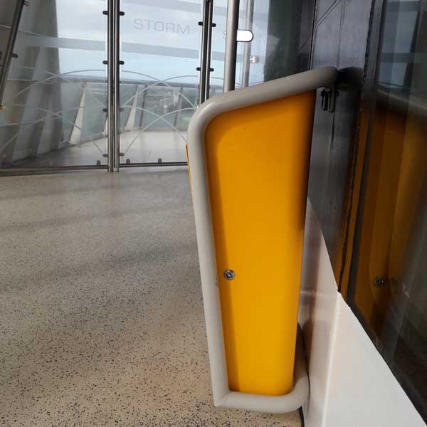 88952 afvalbak FalcoJona veerboot Terschelling