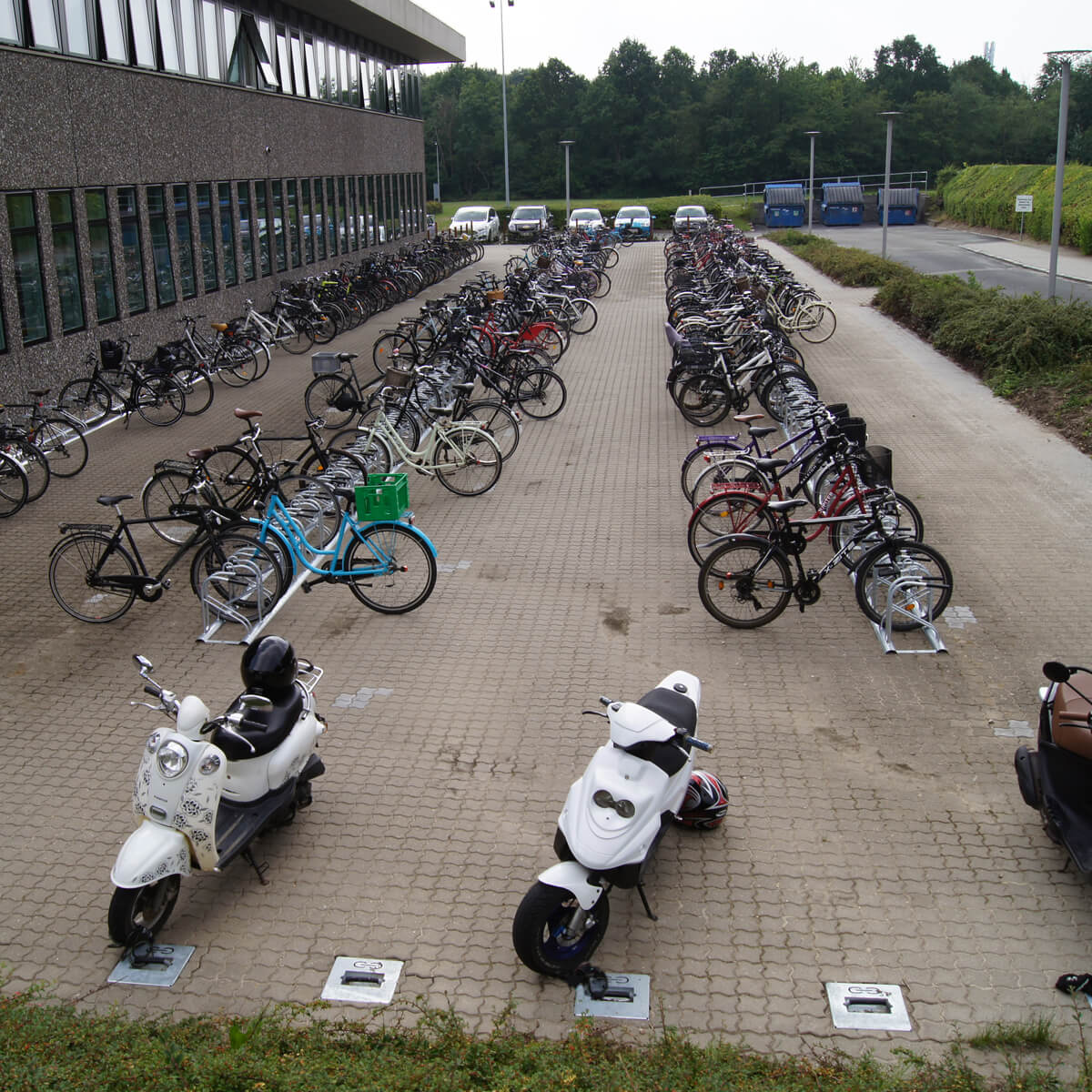 93070_fietsparkeren_fietsenrek_parkeervoorzieningscooter