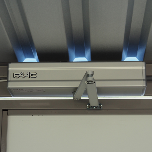 93258 fietsoverkapping fietsenstalling Falcolok Campina deurdranger