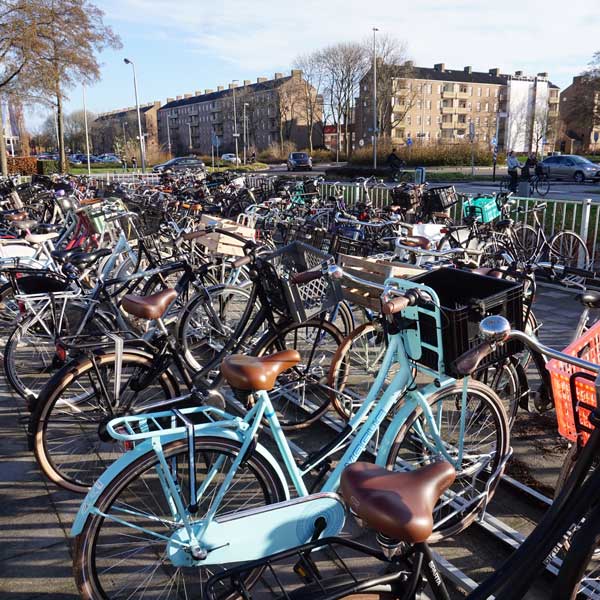 99653 fietsparkeren fietsenrek kratfietsen