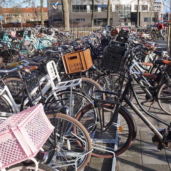 99653 fietsparkeren fietsenrek kratfietsen