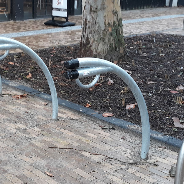 99368 fietsparkeren fietsstandaard met oplaadpunt e-bike fietsenrek FalcoIon