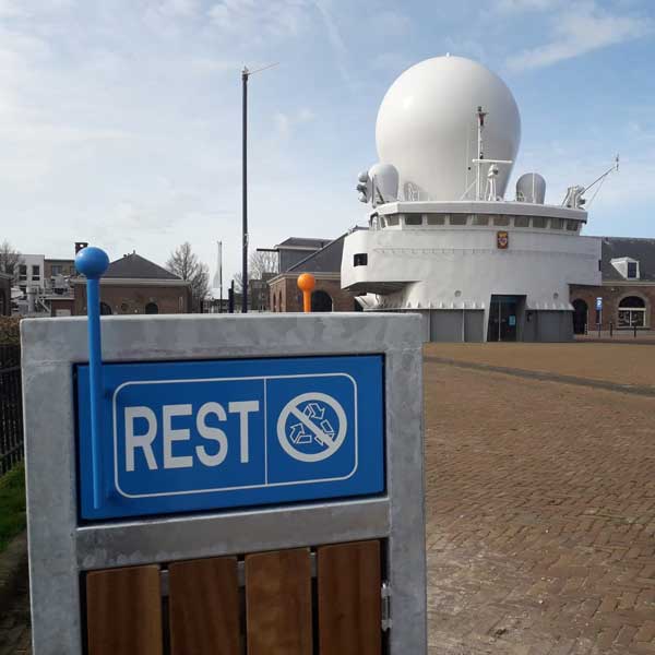 99914 straatmeubilair afvalbak gescheiden afval Marinemuseum Den Helder
