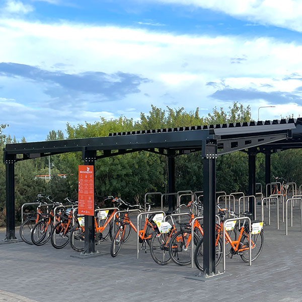 fietsparkeren fietsoverkapping sneeuwlast fietsaanleunbeugels