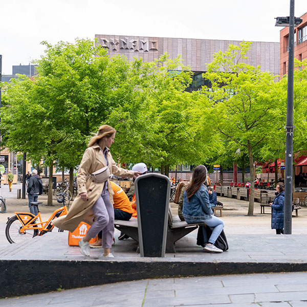FalcoJona afvalbak straatmeubilair 