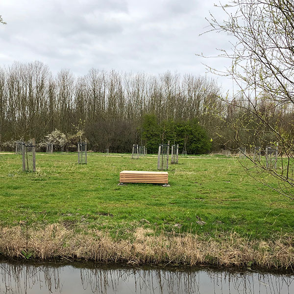 100180 straatmeubilair buitenbank stoel