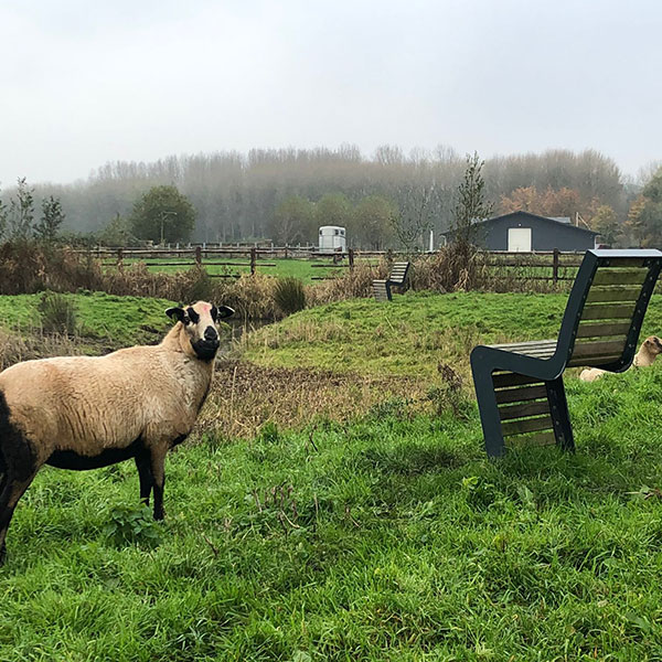 100180 straatmeubilair buitenbank stoel