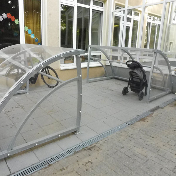 114243 overkapping kinderwagens