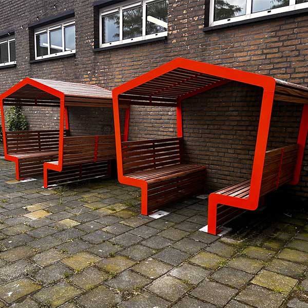 132915 schoolplein straatmeubilair buitenbank picknickset afvalbak