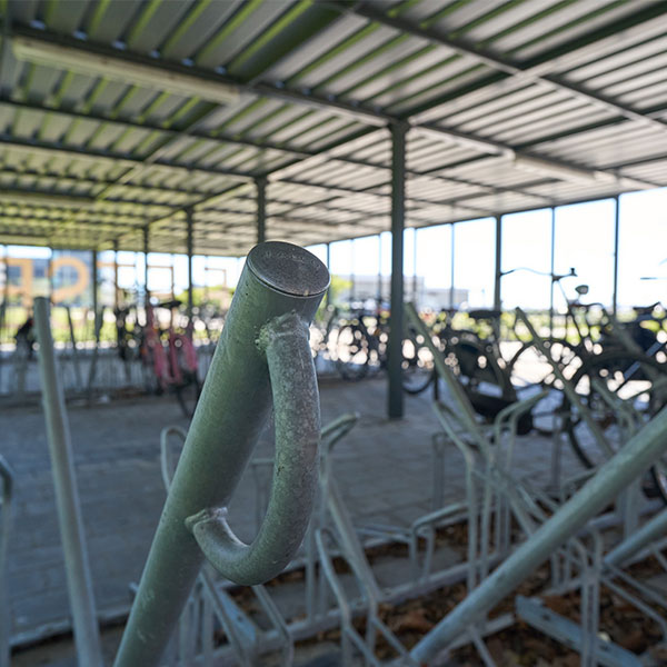 overkapping fietsparkeren fietsoverkapping schiphol fietsenrek