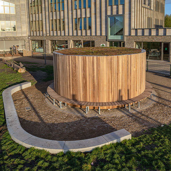 116574 ronde overkapping buitenberging buitenbank straatmeubilair