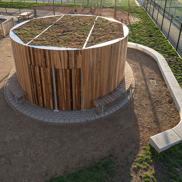 116574 ronde overkapping buitenberging buitenbank straatmeubilair