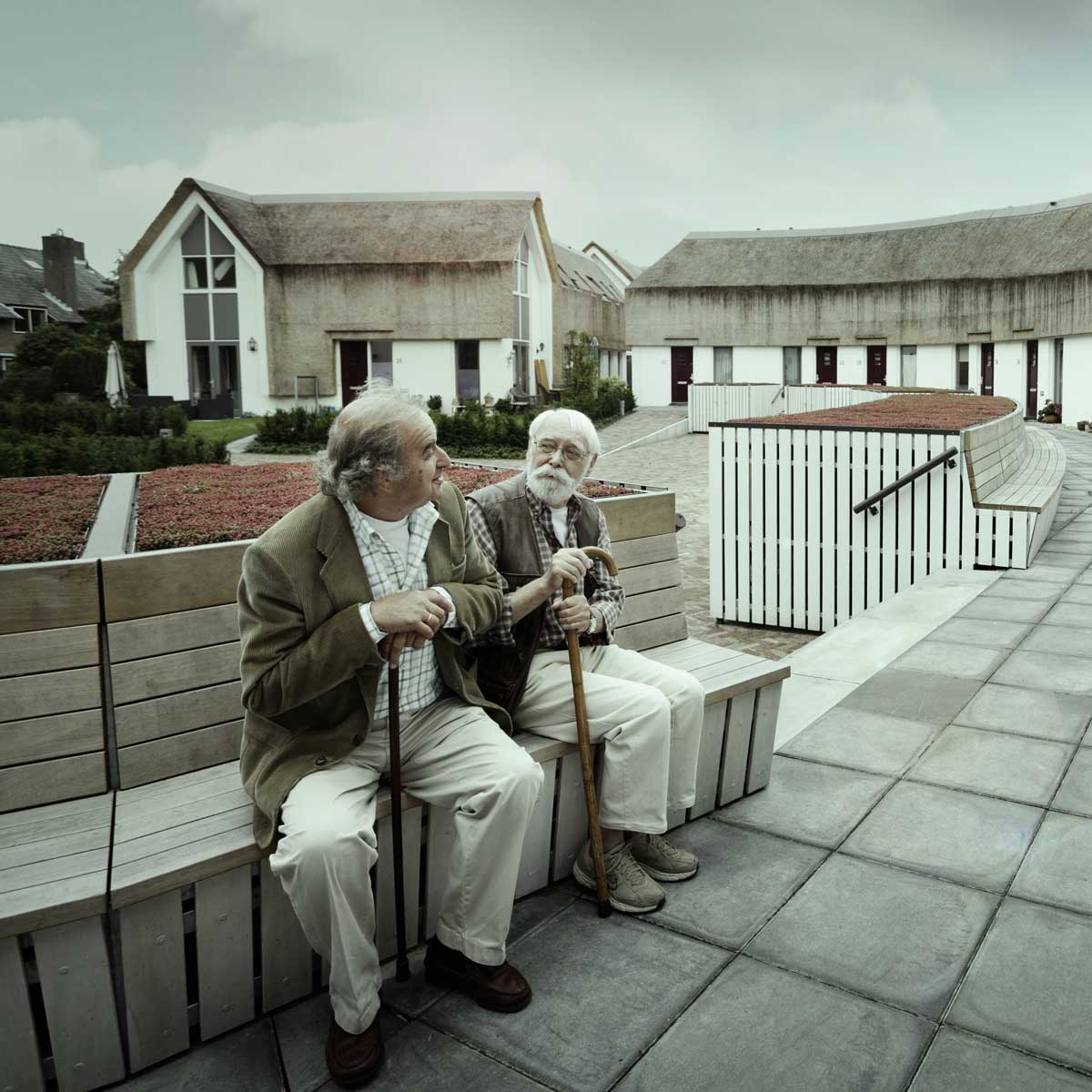 straatmeubilair buitenbank zitbank fietskluis sedum Tabakspaade Laren