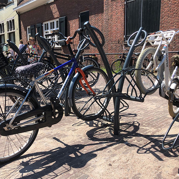 115839+116255 circulair aanbesteding leiden fietsaprkeren fietsenrekken fietsaanleunbeugels
