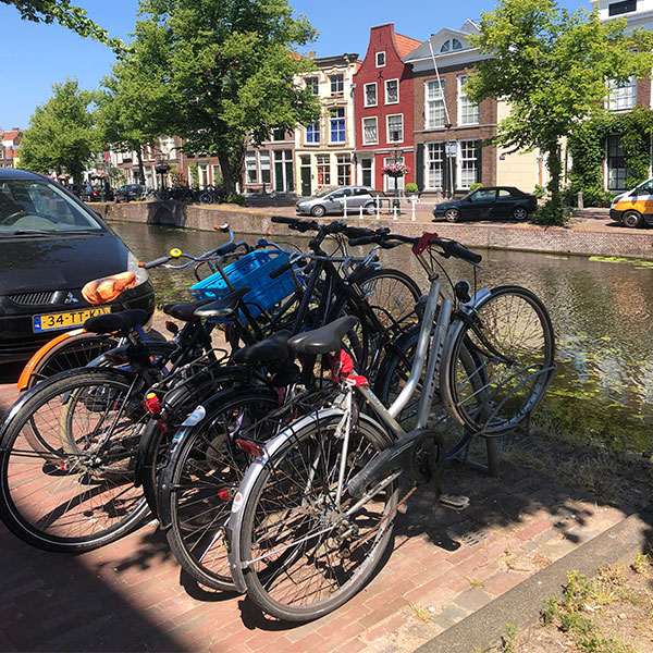 115839+116255 circulair aanbesteding leiden fietsaprkeren fietsenrekken fietsaanleunbeugels