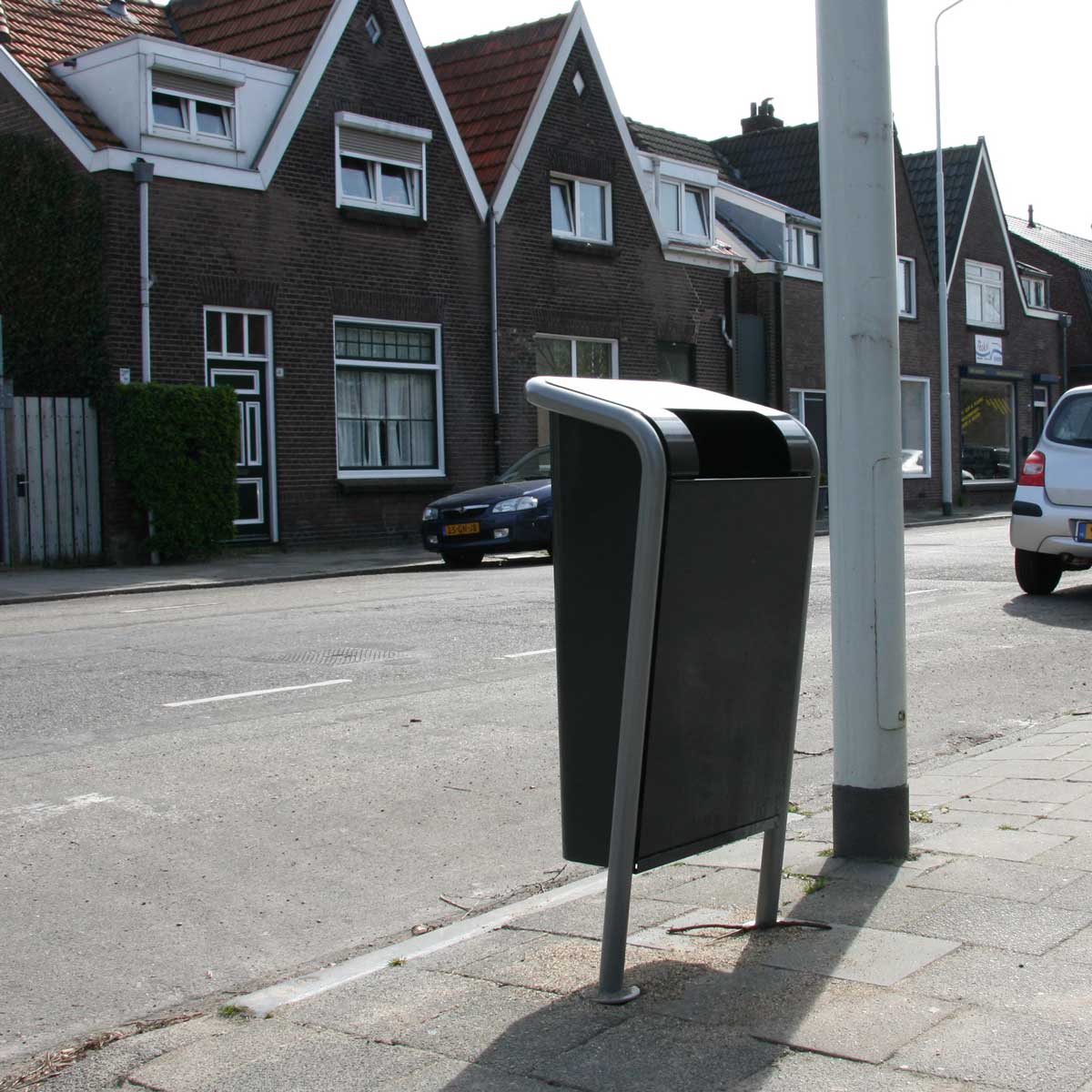 straatmeubilair afvalbak prullenbak FalcoJona openbare ruimte