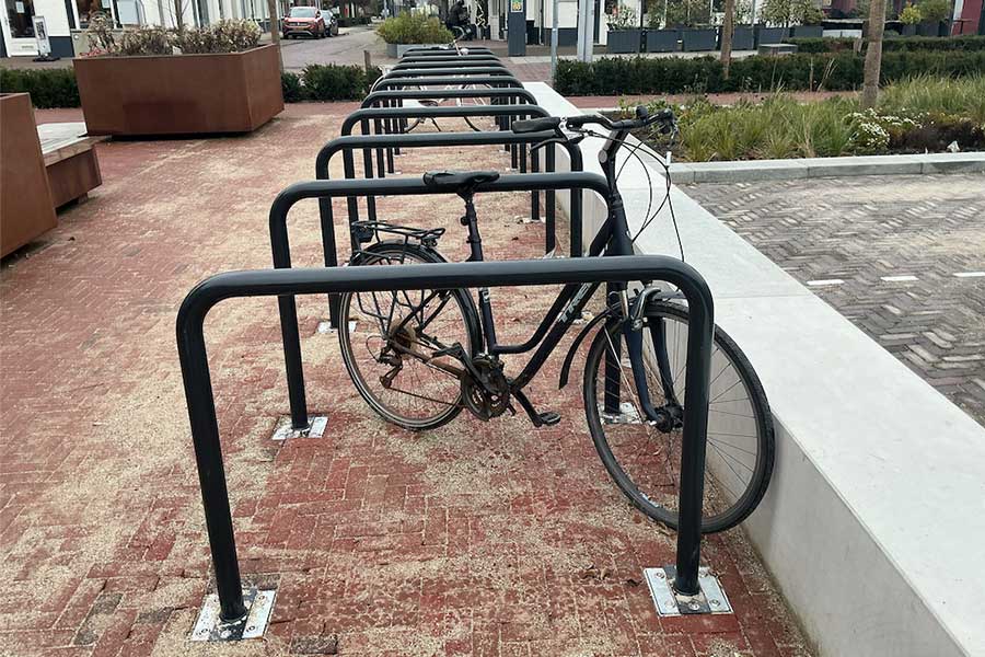 142641 fietsparkeren uitneembaar fietsaanleunbeugel