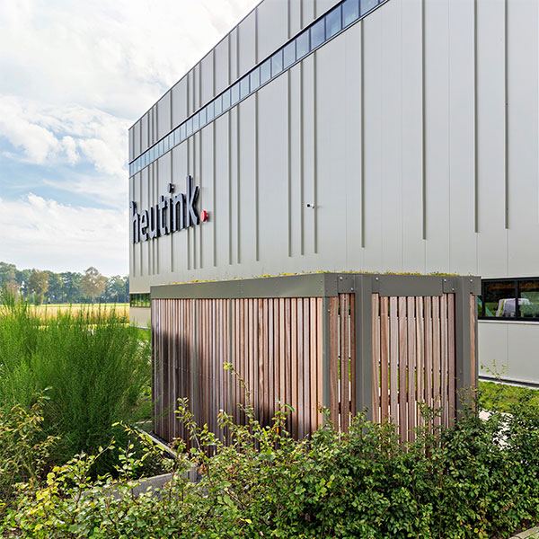 125890 122204 110648 fietsoverkapping rokersafdak rokersruimte pauzeruimte fietsparkeren groendak