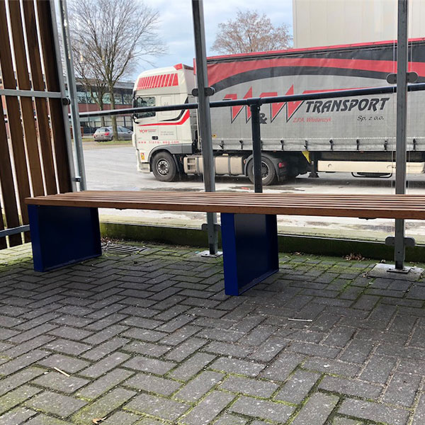 112845 117445 rokersruimte overkapping buitenbank pauzeruimte