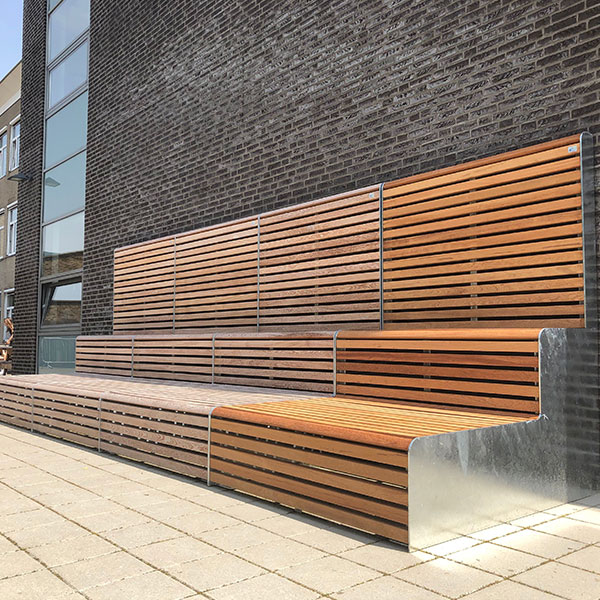 113428 straatmeubilair buitenbank tribunebank plantenbak