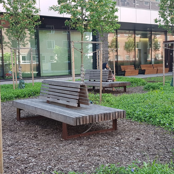 zitbank-dubbelzijdig-rugleuning--straatmeubilair=FalcoMetro1