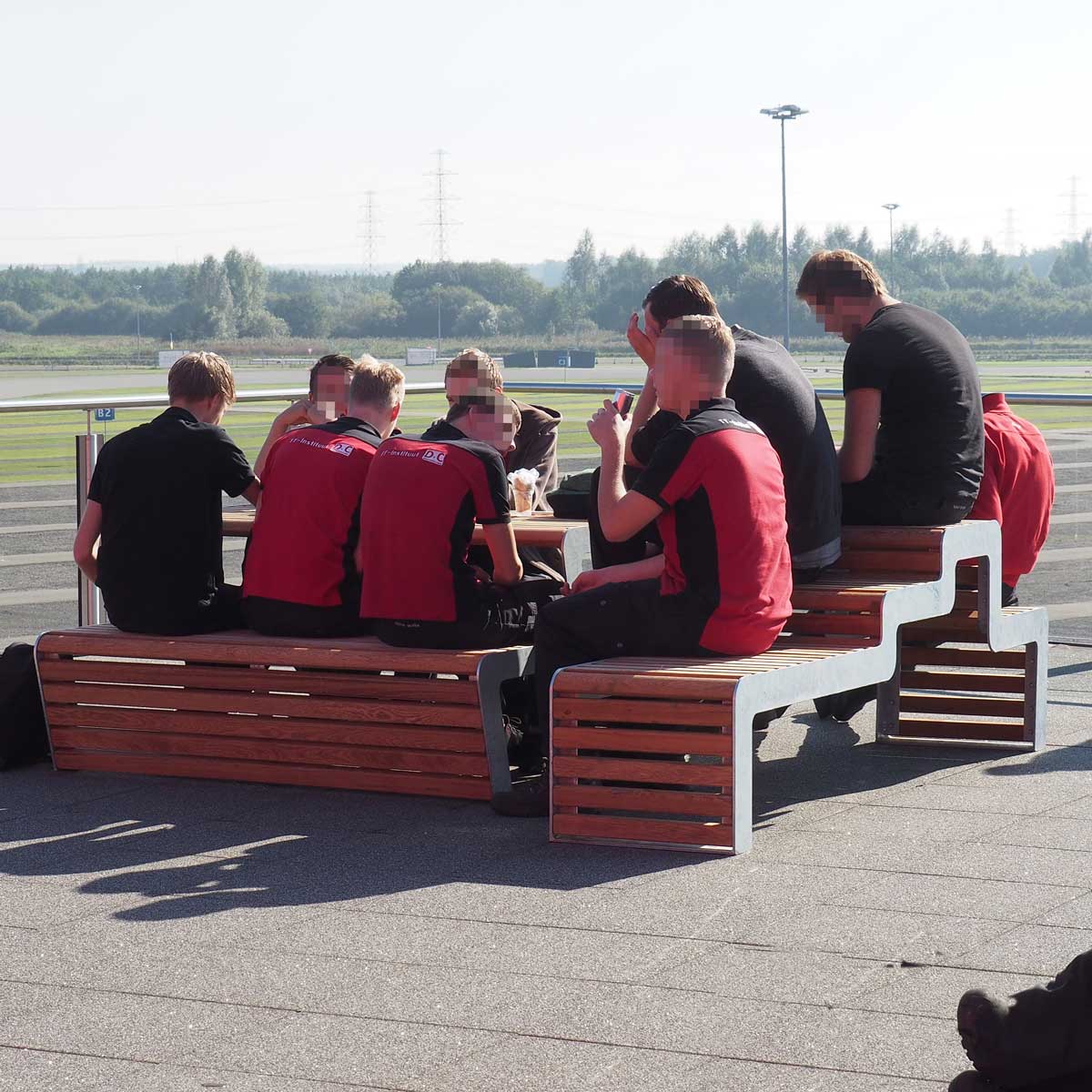 straatmeubilair buitenbank zitbank parkbank fsc hout FalcoLinea