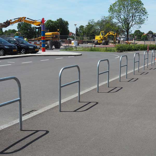 verkeersvoorzieningen geleidehekken tussenbuis verkeersgeleiders