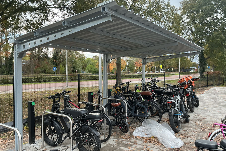 FalcoAndo enkelzijdige overkapping. aluzinc